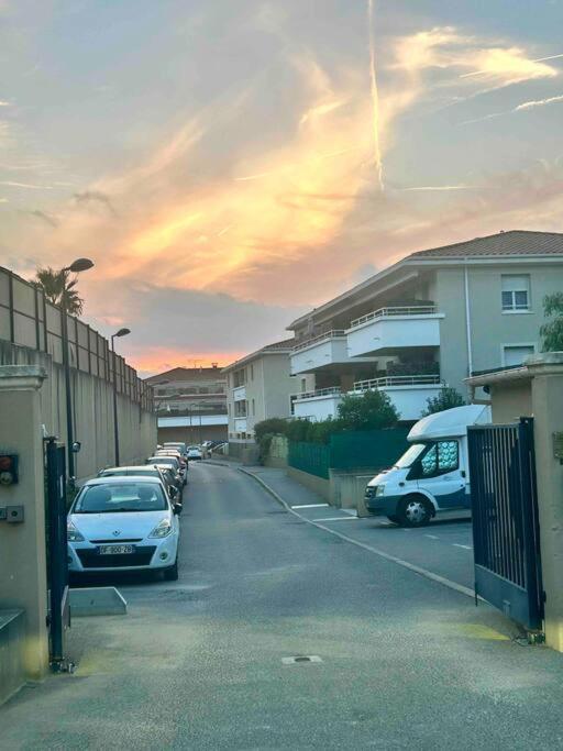 Appartement Avec Terrasse Et Box Entre Plages Et Nature Marseille Eksteriør billede